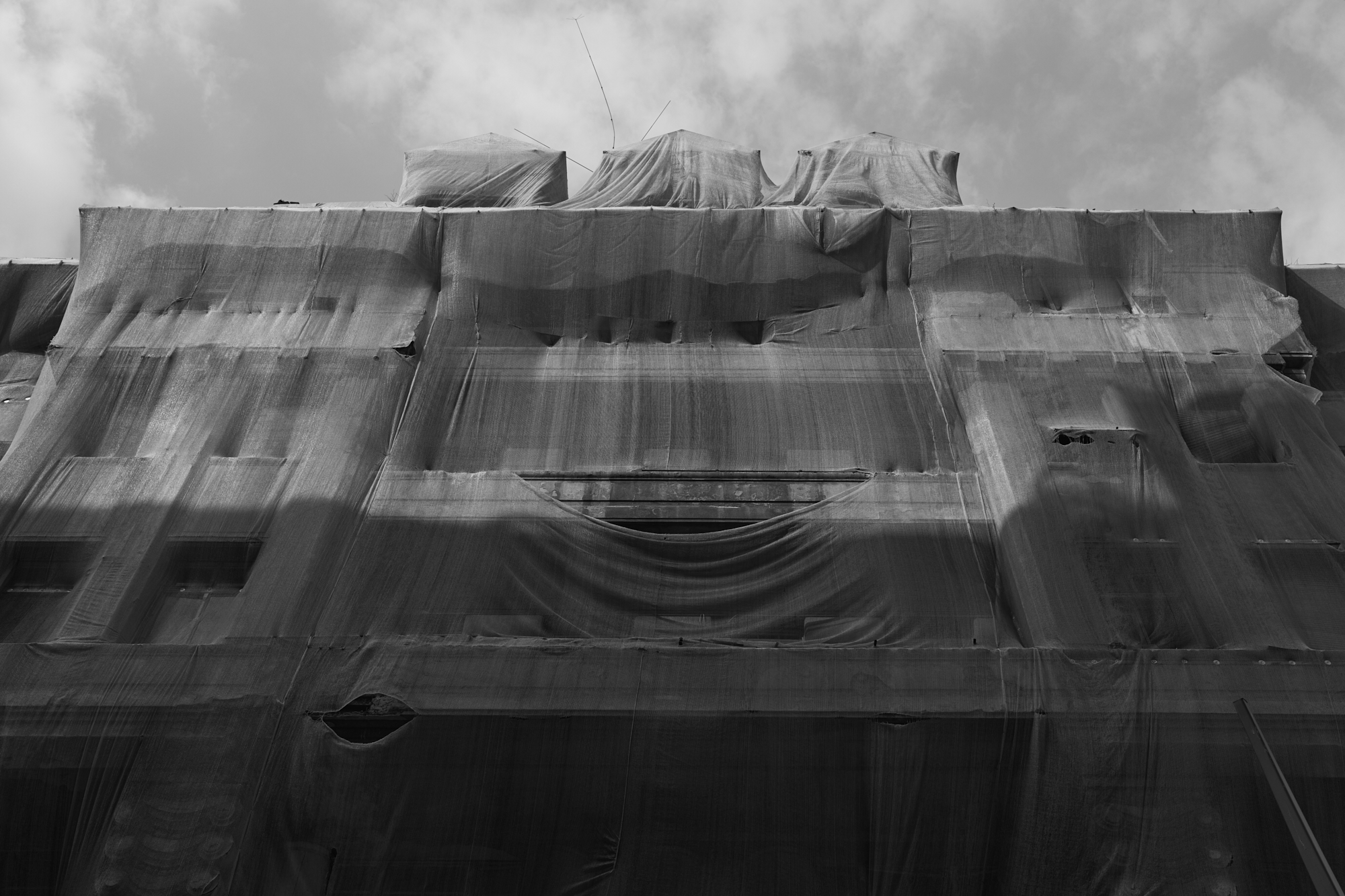 Takart homlokzat — Budapest Fine Art print #1
