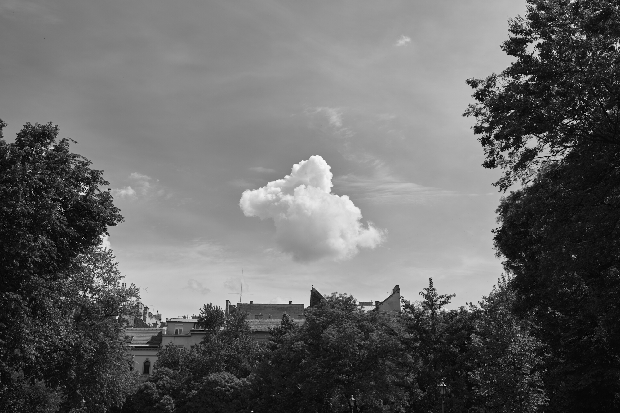 Felhő a tetők felett — Budapest Fine Art print #3